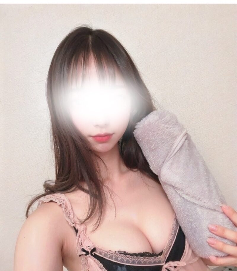成宮さえ 写真 1